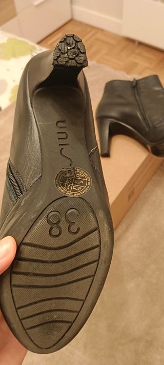 Botín azul piel unisa