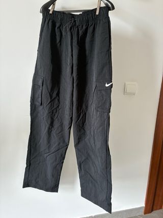 Pantalón cargo Nike impermeable anchos