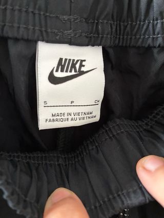 Pantalón cargo Nike impermeable anchos