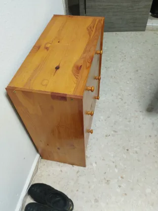 Cómoda de madera
