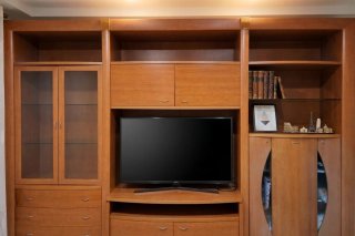 Mueble modular salón madera y cristal