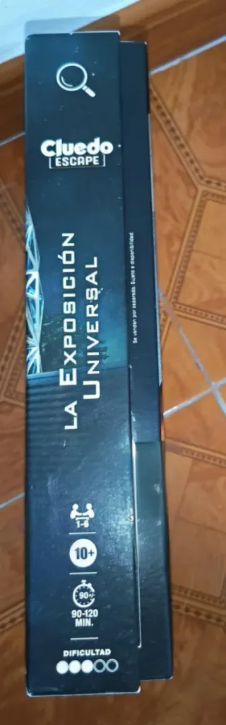Juego de Mesa Cluedo Escape La Exposición Universa