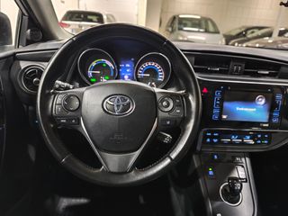 Toyota Auris Touring Sports Híbrido Automático