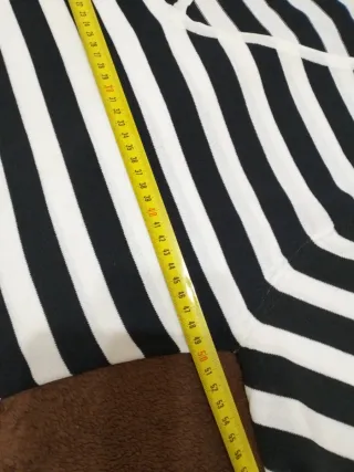 Suéter HIRO LI Rayas Blanco y Negro talla L