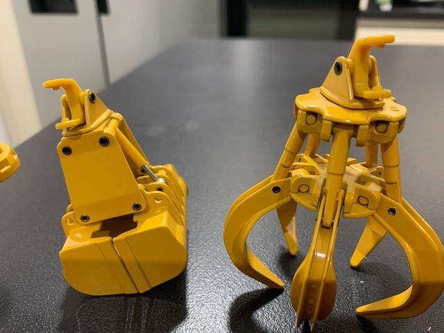 Excavadora Komatsu PC1100LC con accesorios de Joal