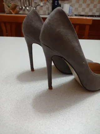 Décolleté donna grigie