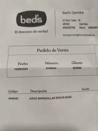 Cama articulada con barandilla