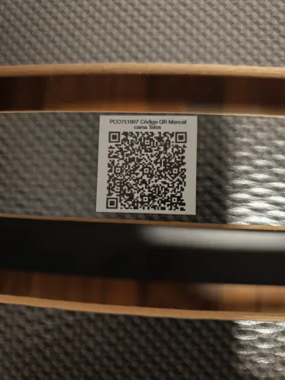 Cama articulada con barandilla