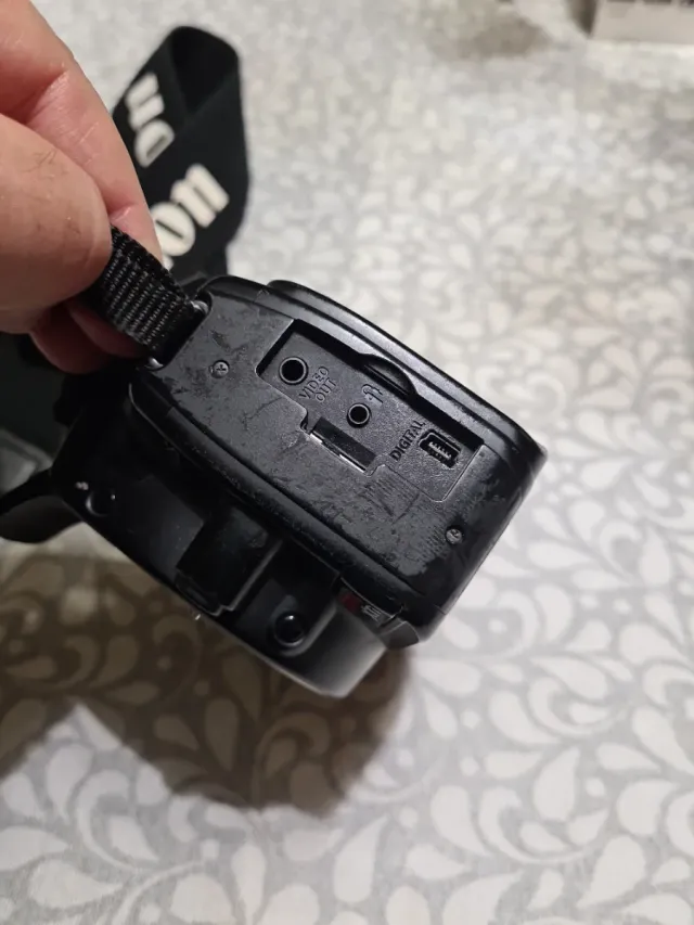 Canon EOS Digital Rebel XTi Cámara- solo cuerpo