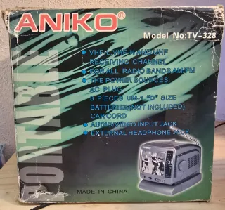 TV Portátil Blanco y Negro Aniko 328 con Radio