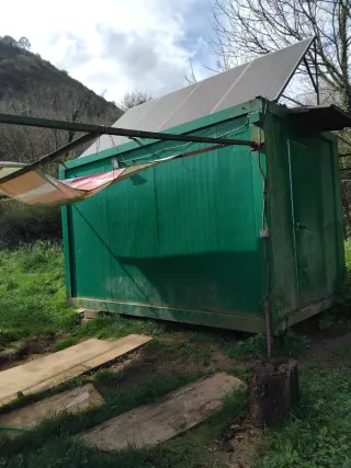 CASETA DE OBRA EN PERFECTO ESTADO