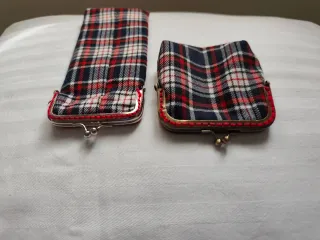 Funda gafas y monedero a cuadros