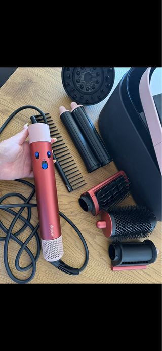 Dyson Airwrap Negro y Rosa