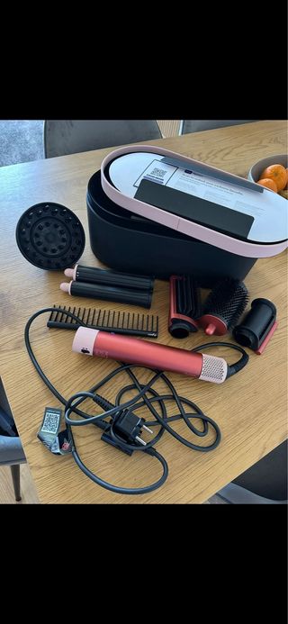 Dyson Airwrap Negro y Rosa