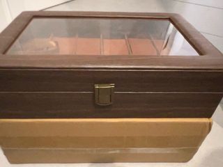 Caja para 12 relojes