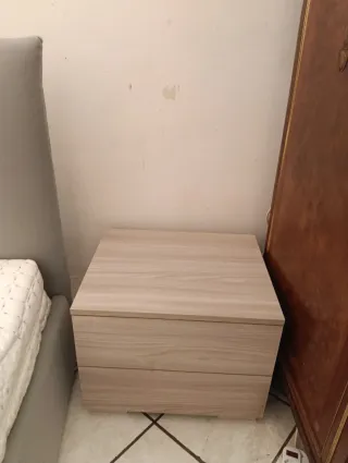 Letto matrimoniale contenitore con comodini