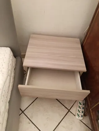 Letto matrimoniale contenitore con comodini