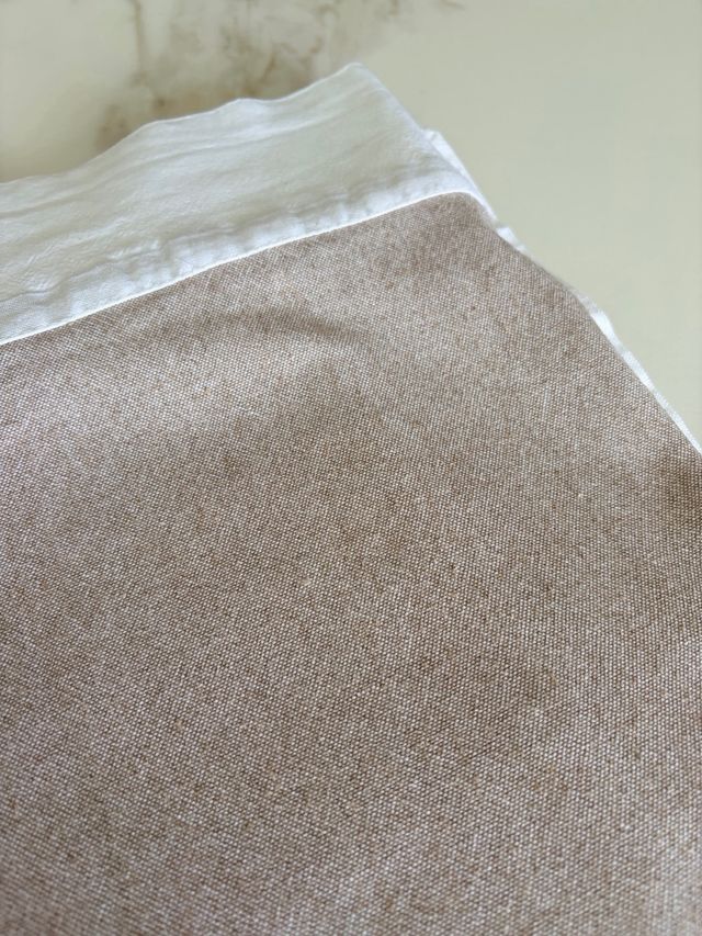 Mantel Beige y Blanco 180x220