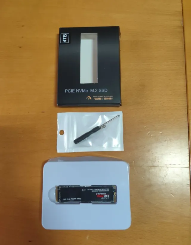 SSD 4TB NVMe M.2 990 PRO