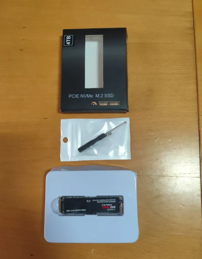 SSD 4TB NVMe M.2 990 PRO