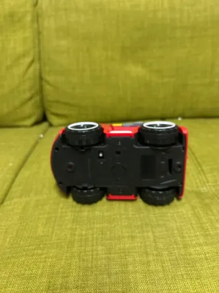 Camioncino dei pompieri rosso