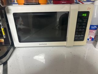 Microondas Daewoo con Grill