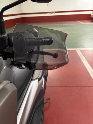 Cúpula y manetas Yamaha NMAX 125