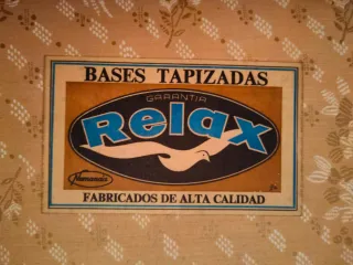 Base tapizada 140 cm con cabecero y pie de cama