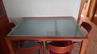 Mueble comedor, mesa y sillas