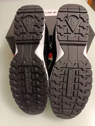 Dunlop Arrow Black calzado/zapato de seguridad n43