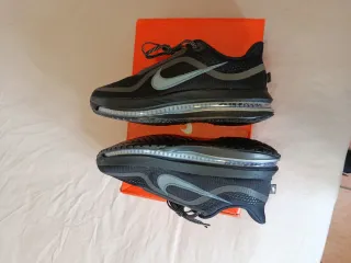 Nike (44) Pegasus Premium Negro/Gris