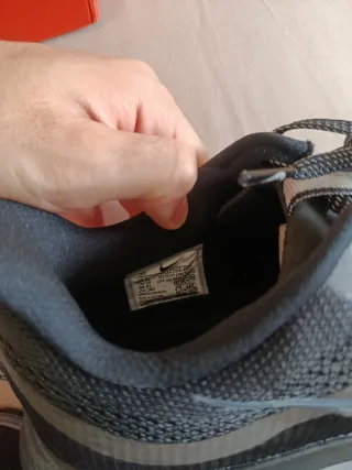 Nike (44) Pegasus Premium Negro/Gris