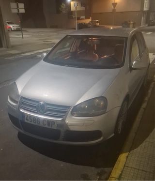 Volkswagen Golf 2004
