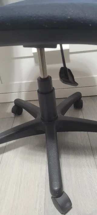 Silla de oficina azul marino