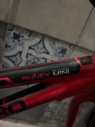 Bicicleta BMX micro mini Haro Roja