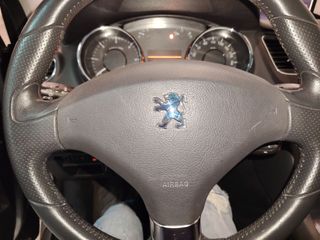 Peugeot 5008 2010