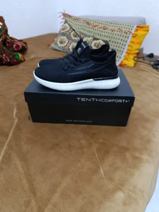 Zapatillas Tenthcomfort Negras y Blancas