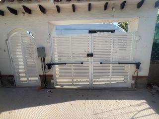 Puertas Metálicas y Cerrajería