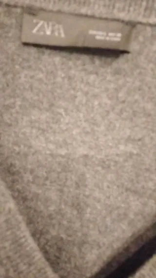Jersey Zara gris con puntilla