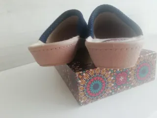 Zapatillas Zueco Mujer Azul y Beige