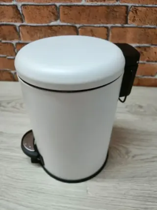 Papelera Baño con Pedal de Acero Inoxidable, 3 L.
