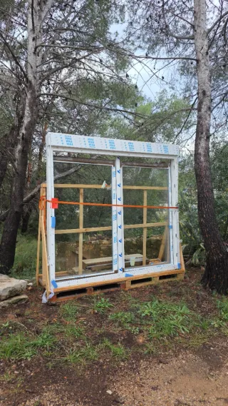 Ventana balconera corredera VEKA