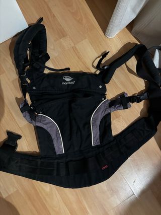 Mochila portabebés Manduca negra