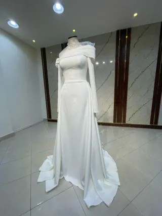 Vestido de novia blanco raso crepé mate