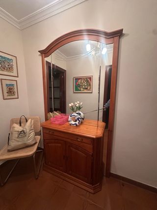 Mueble de entrada de madera