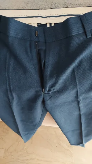 Traje de hombre azul