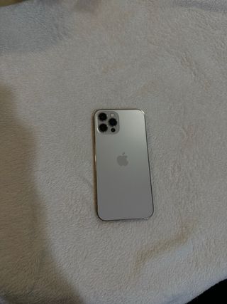 iPhone 12 Pro 128 GB Plata Con 75% de bateria