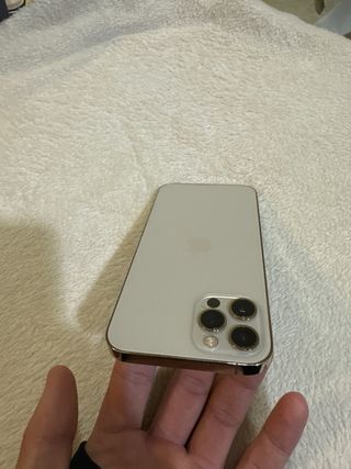 iPhone 12 Pro 128 GB Plata Con 75% de bateria