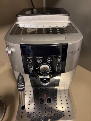Cafetera Delonghi Magnifica S Smart