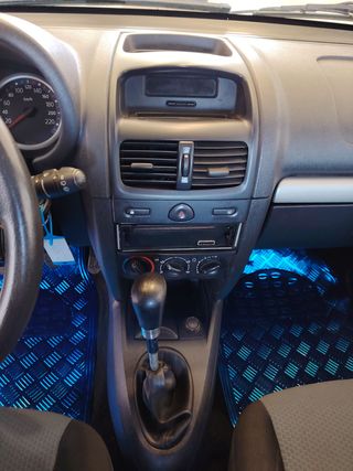 Renault Clio 2006